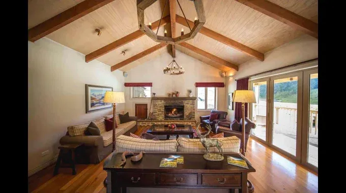 Minaret Luxury Lodge Interior1