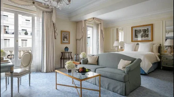 Dream Suite: Four Seasons George V Paris's Presidential Suite 301