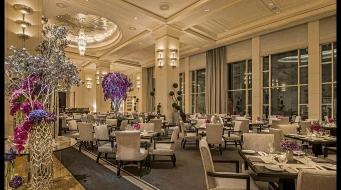 The Peninsula inside Dining Area