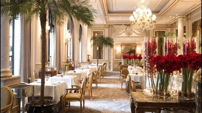 Four Seasons Hotel Paris Dining1