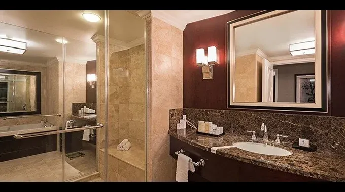 Caesars Palace Bathroom