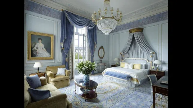 Suite Shangri La Paris 1024x768