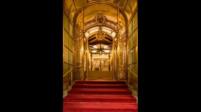 Entrance Stregisnewyork 1365x2048